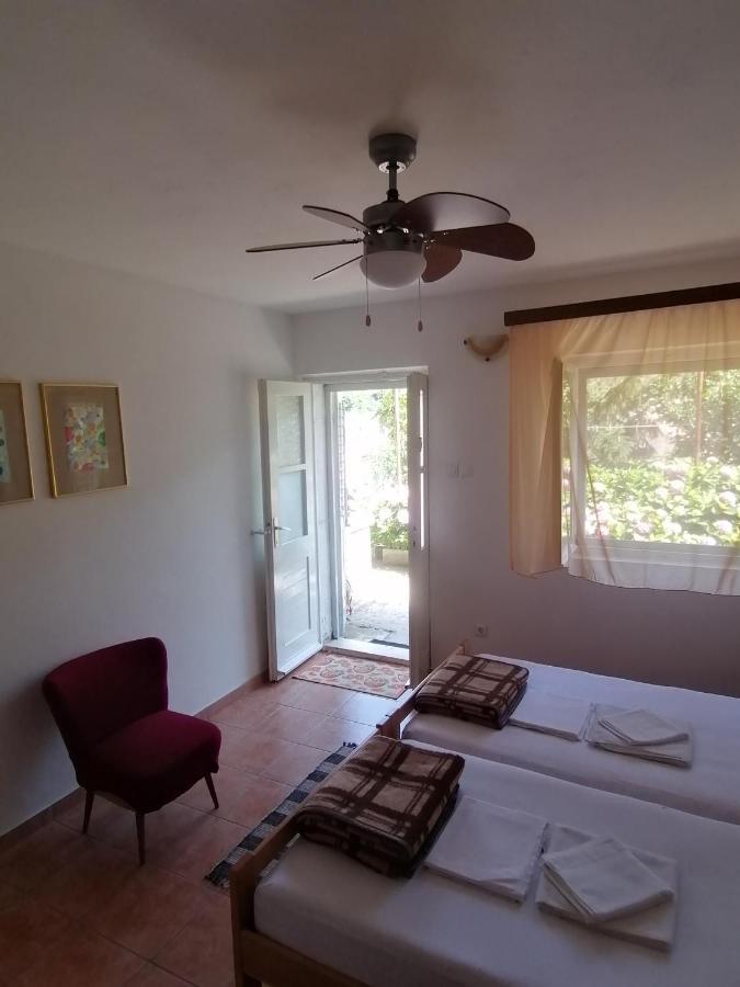 Guesthouse Bracanovic Hvar Town Exterior foto